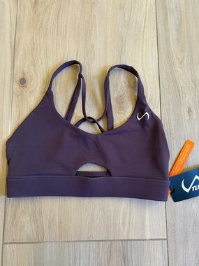 TLF Apparel Neocloud Keyhole sports bra